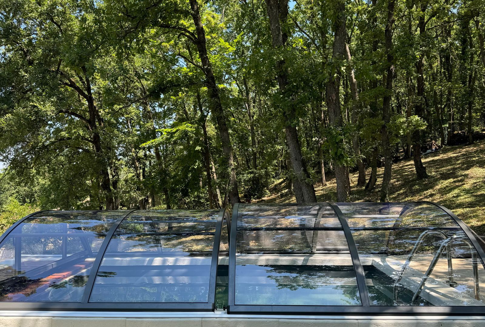 abri SOLARIS pour mini piscine 