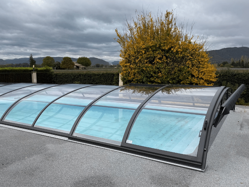 Installation d&rsquo;un abri piscine à Étoile-sur-Rhône (26)