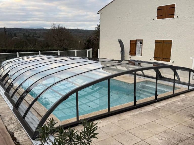 installation d’abri piscine à Saint-Alban-Auriolles